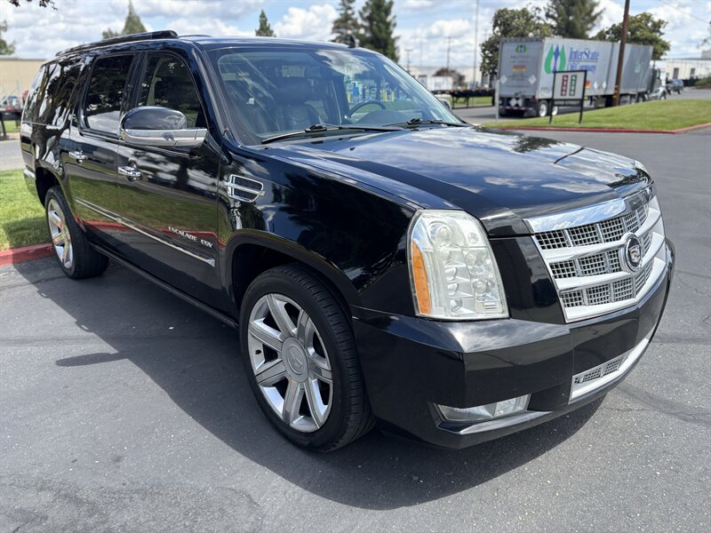 cadillac escalade esv 2011 1GYS4KEF7BR302643 image cadillac escalade esv 2011 1GYS4KEF7BR302643 image